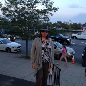 Meet your Posher, Izabella